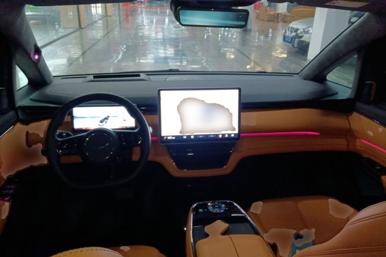 Used  LEVC L380 2025 805 km Flagship Version All-Wheel Drive
