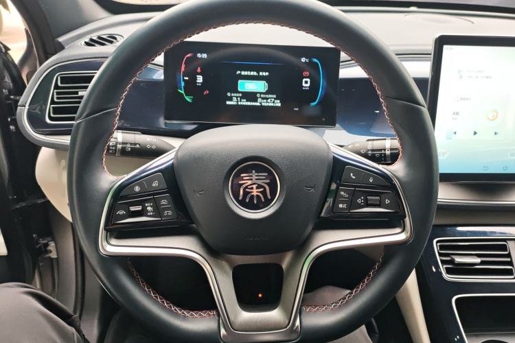 Used BYD Qin PLUS 2023 Champion Edition DM-i 120KM Excellence Model
