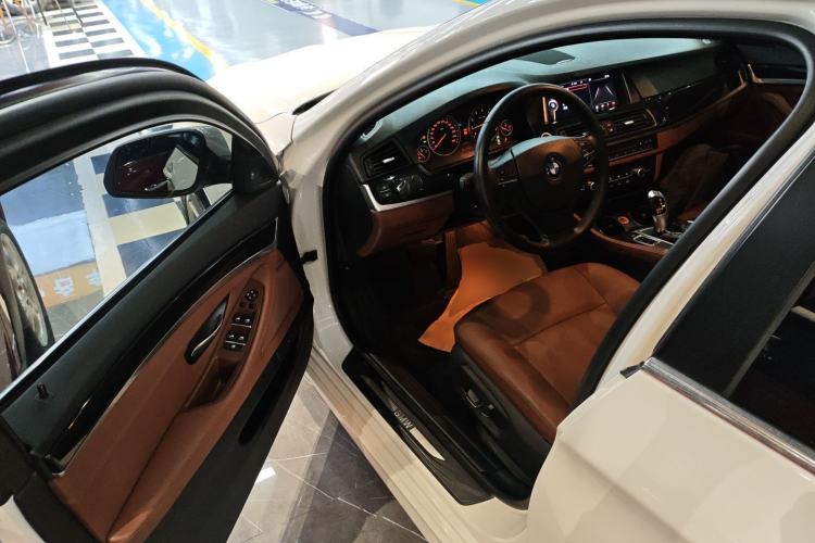 Used BMW 5 Series 2014 520Li Elegant Model