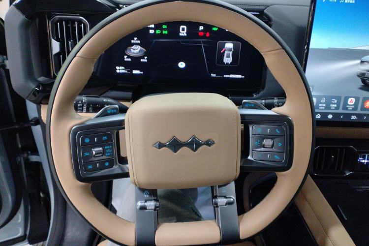 Used  Leopard 8 2025 Smart & Brave Flagship Edition 7 Seats