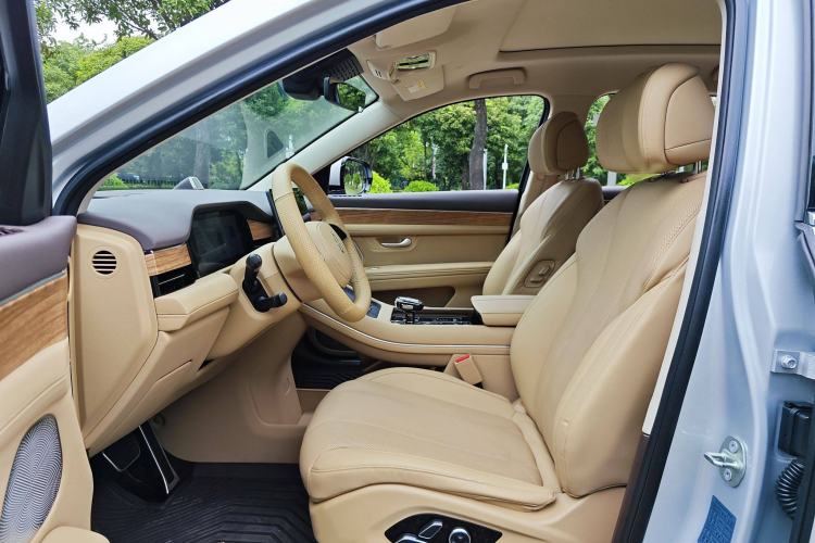 Used Hima AITO M7 2024 1.5T Rear-Drive Plus Version 5 Seats
