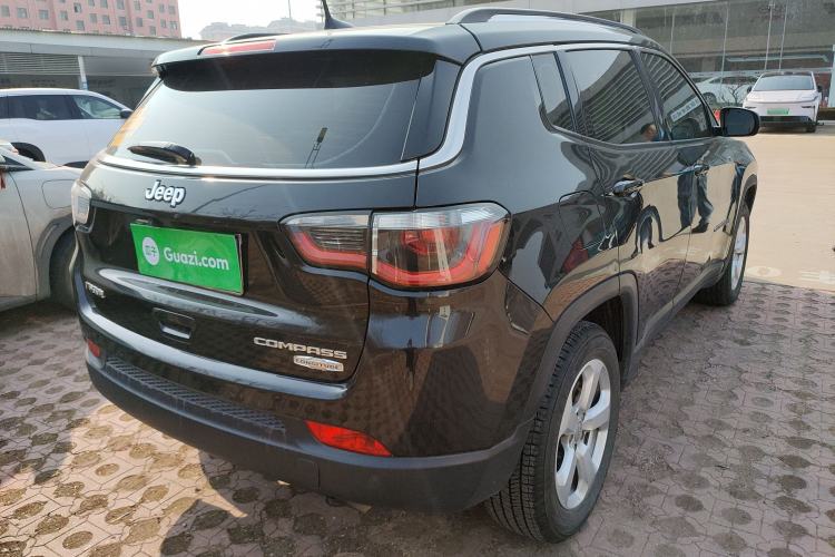 Used  Compass 2017 200T Automatic Family Edition