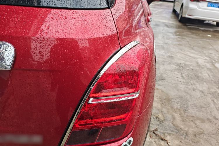 Used Chevrolet Trax 2016 1.4T Manual Two-Wheel Drive Comfort Version with Sunroof
