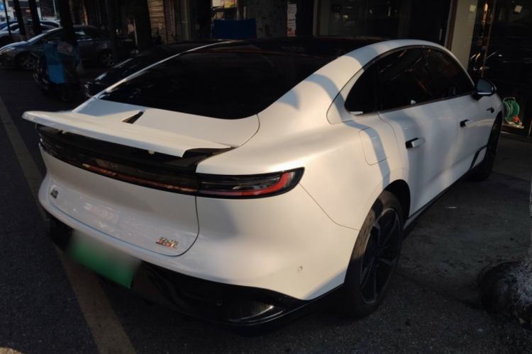 Used VOYAH PASSION 2023 Four-Wheel Drive Standard Edition