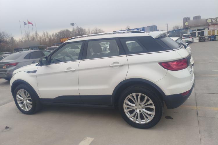 Used Land X7 2015 2.0T Panoramic Prestige Edition
