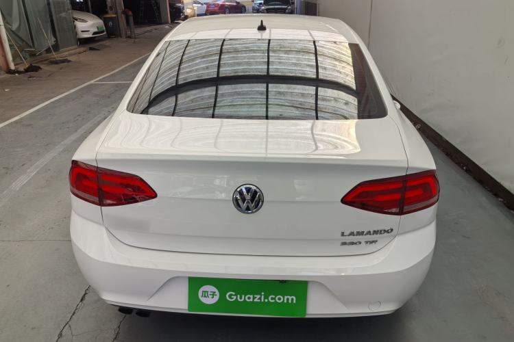 Used Volkswagen Lamando 2019 230TSI DSG Fashion Edition China VI
