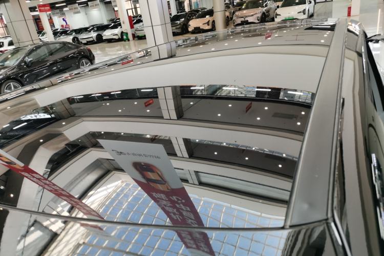 Used XPeng X9 2024 640 All-Wheel Drive High-Performance Max
