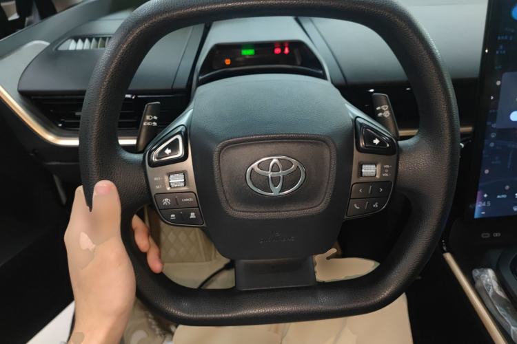 Used Toyota bZ3 2023 616 km Long-Range PRO
