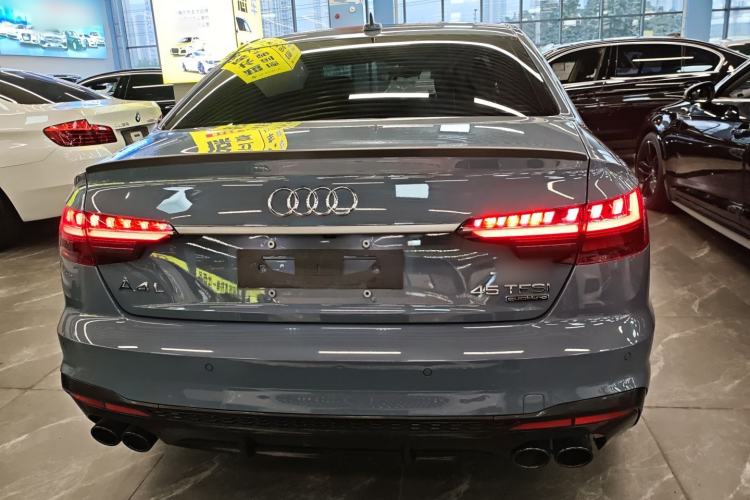 Used Audi A4L 2022 40 TFSI quattro RS Performance Package
