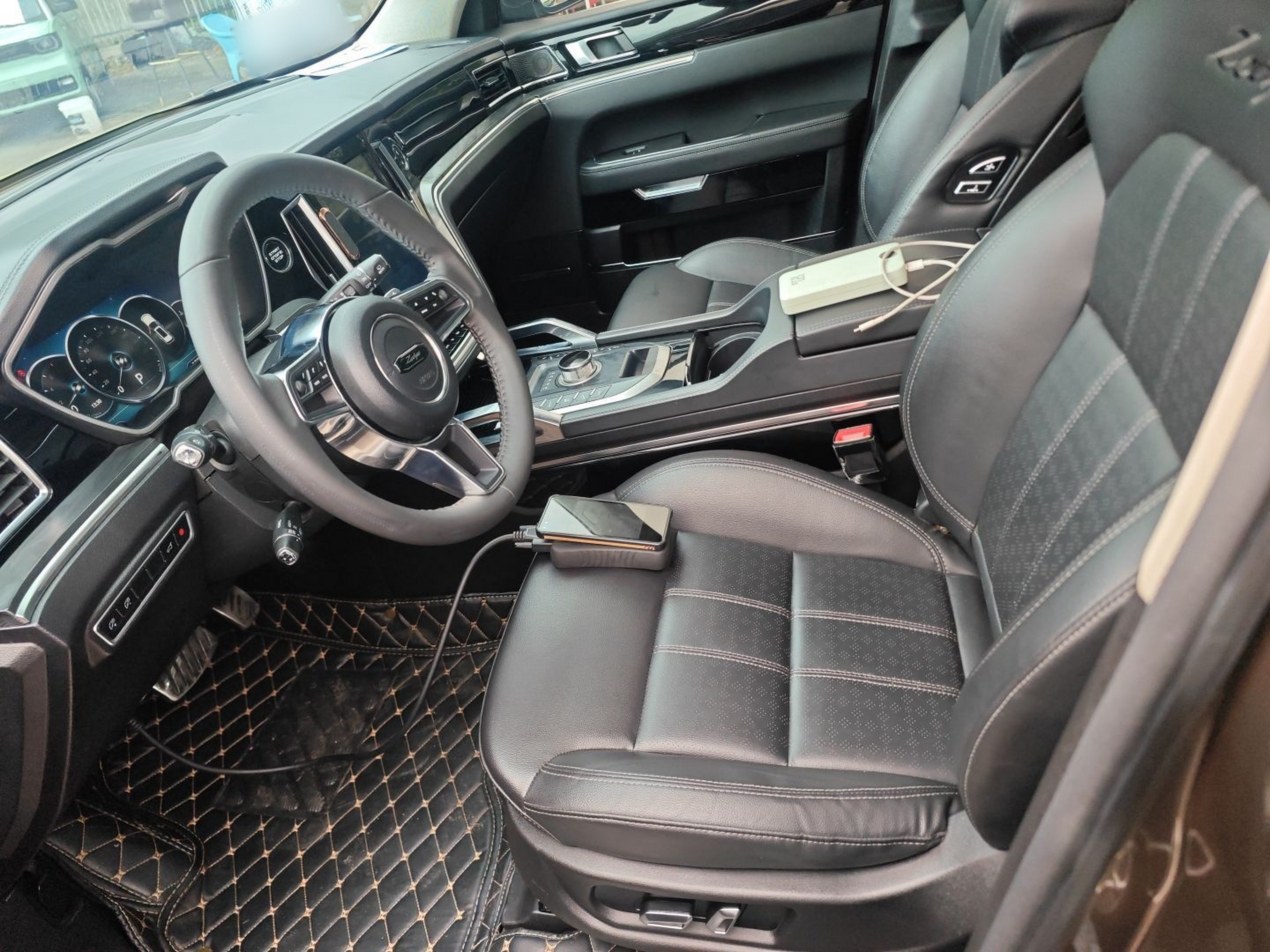 Переднее сиденье в автомобиле