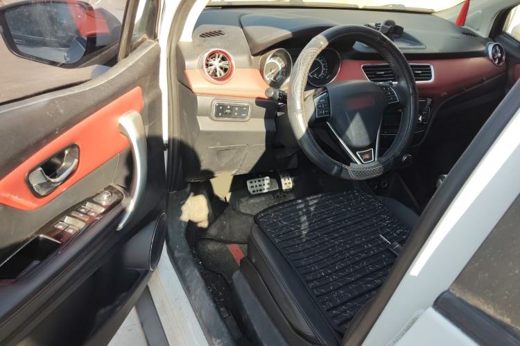 Used Haval H1 2015 1.5L AMT Urban Model
