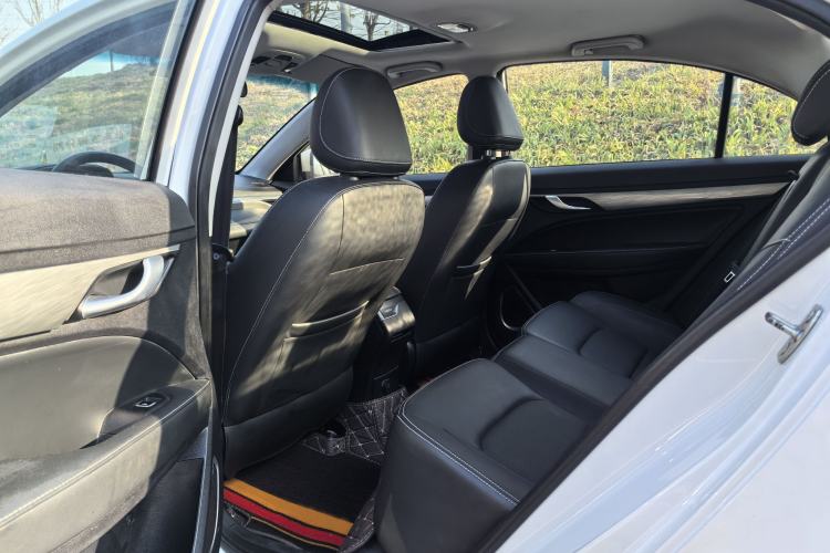 Used Geely Auto Emgrand 2019 Leading Edition 1.5L CVT Upward Connectivity Model China V Standard
