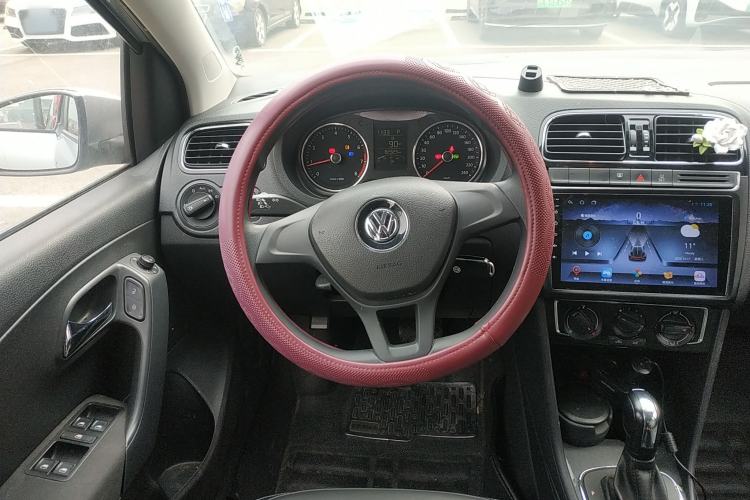Used Volkswagen Polo 2014 1.6L Automatic Comfort Edition