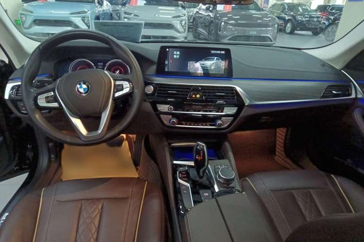 Used BMW 5 Series New Energy 2018 530Le Luxury Package
