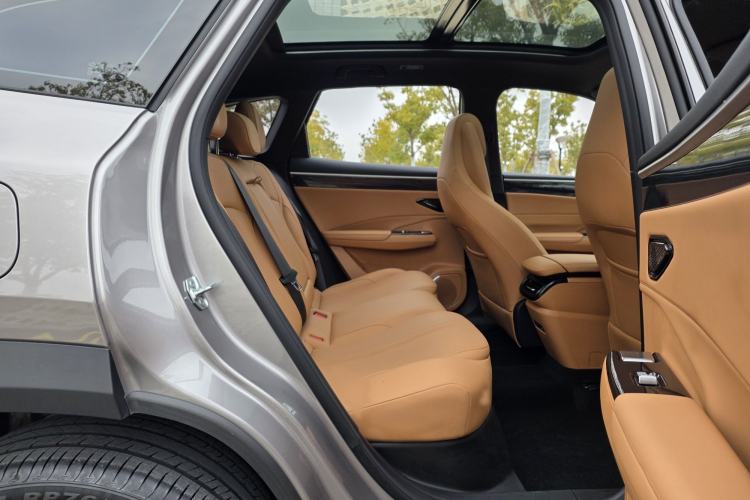 Used  L7 2025 EM-i 115km Exploration+ Edition
