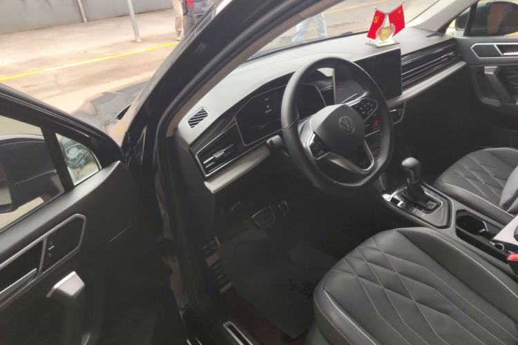 Used Volkswagen Tiguan L 2023 330TSI Automatic Two-Wheel Drive R-Line Enjoyment Edition