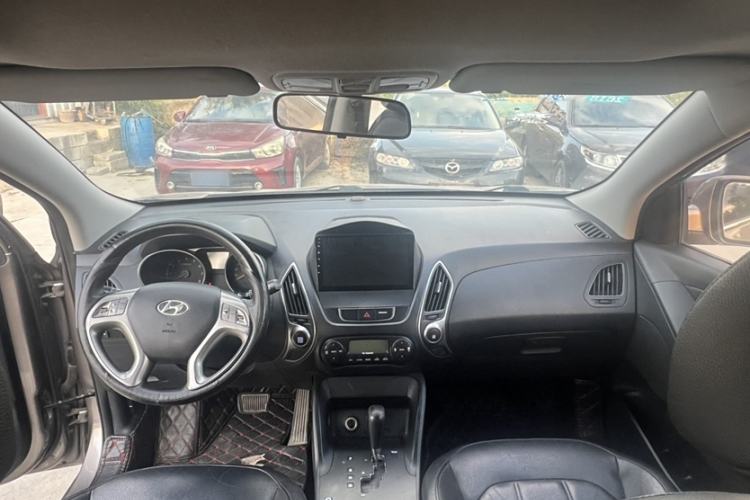 Used Hyundai ix35 2015 2.0L Automatic 2WD Smart Type China IV
