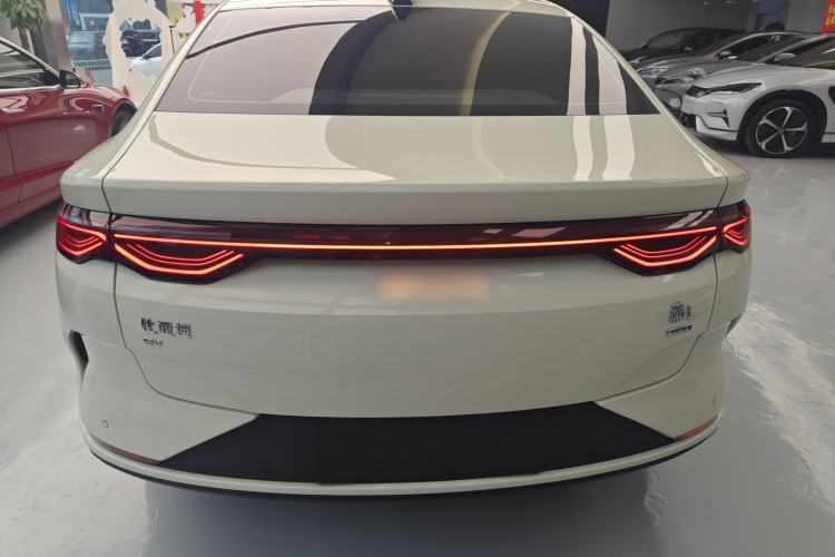 Used BYD Qin L 2025 EV 545KM Beyond Version
