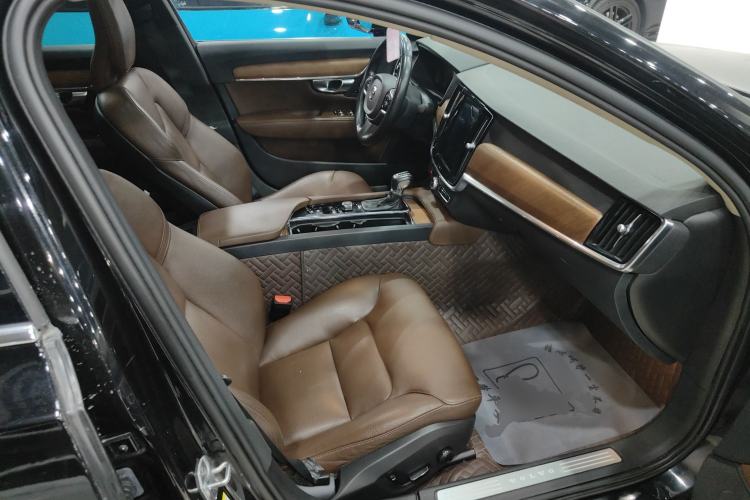 Used Volvo S90 2019 T5 Zhiyi Edition
