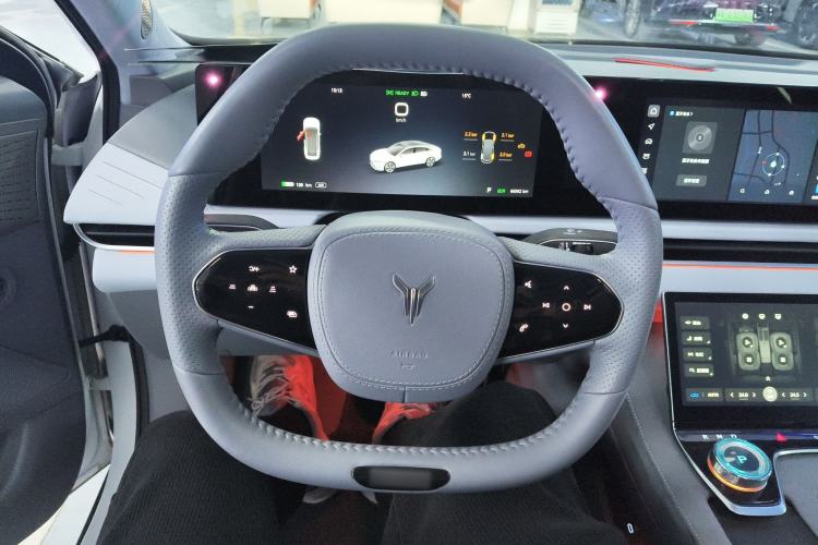 Used VOYAH PASSION 2023 Four-Wheel Drive Standard Edition
