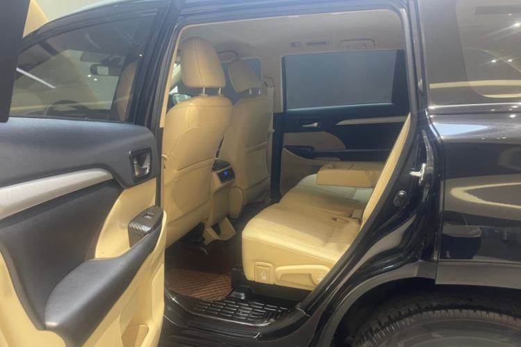 Used Toyota Highlander 2021 2.0T Four-Wheel Drive Elite Edition 7-Seater
