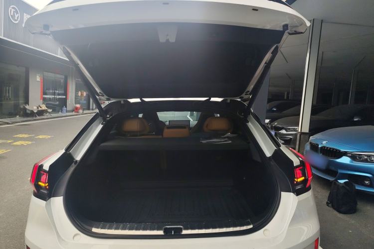 Used Zeekr 001 2022 Long-Range Dual-Motor WE Edition
