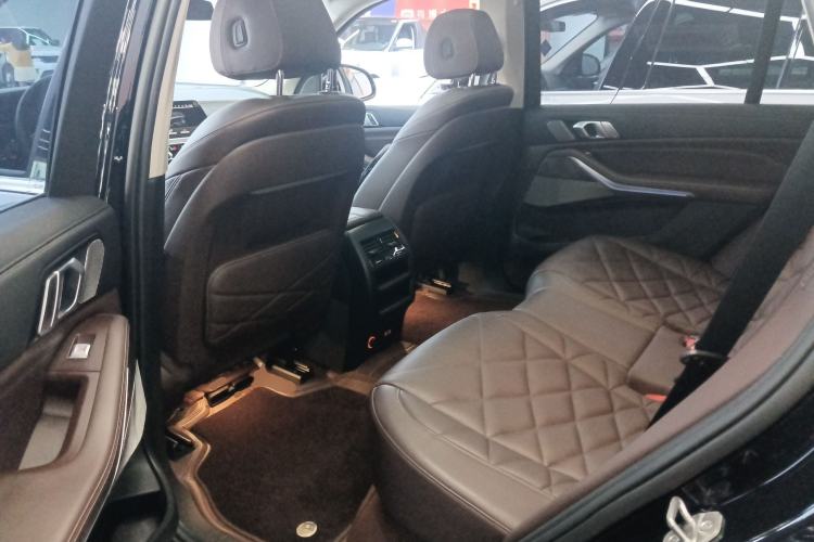 Used BMW X5 2022 Restyled xDrive 30Li Luxury Version M Sport Package