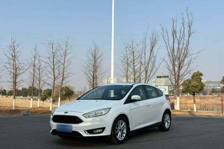 Used Ford Focus 2015 Hatchback EcoBoost 125 Automatic Supreme Style Edition
