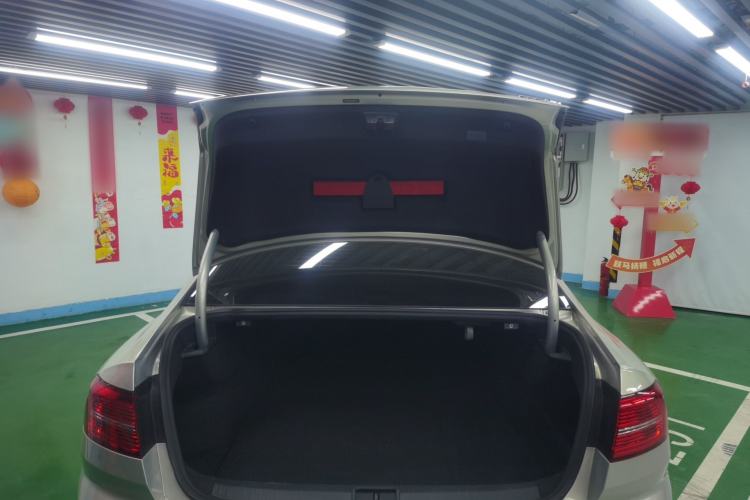 Used Volkswagen Magotan 2017 330TSI DSG Luxury Model
