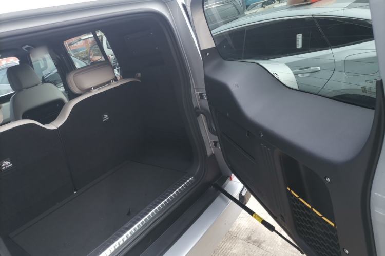 Used  V23 2025 501 Four-Wheel Drive Advanced Version
