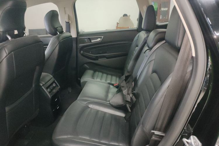 Used Ford Edge 2018 EcoBoost 245 Two-Wheel-Drive Titanium 7-Seater China V Standard
