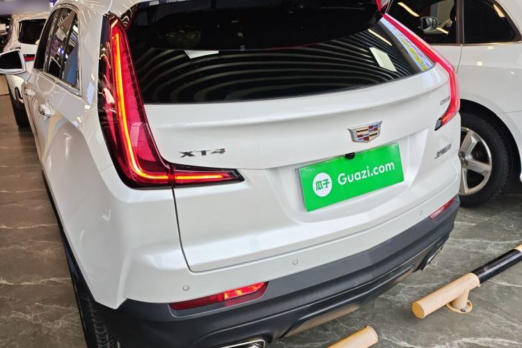 Used Cadillac XT4 2018 28T Two-Wheel Drive Tech Version