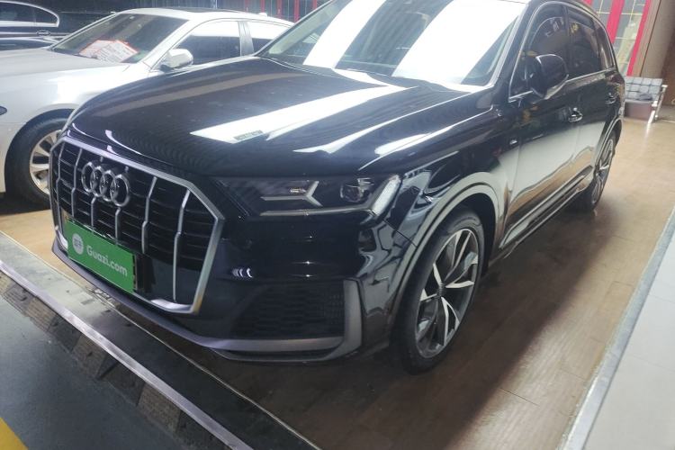 Used Audi Q7 2022 55 TFSI quattro S line Sport model