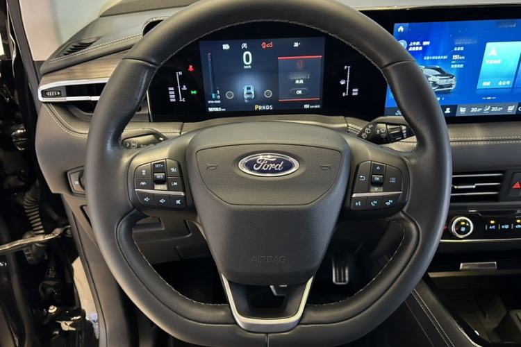 Used Ford Edge 2021 PLUS EcoBoost 245 Two-Wheel-Drive Titanium 7-Seater
