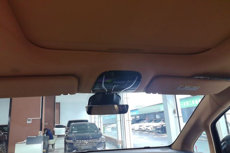 Used VOYAH Dream 2025 PHEV Four-Wheel-Drive Flagship Kunpeng Edition