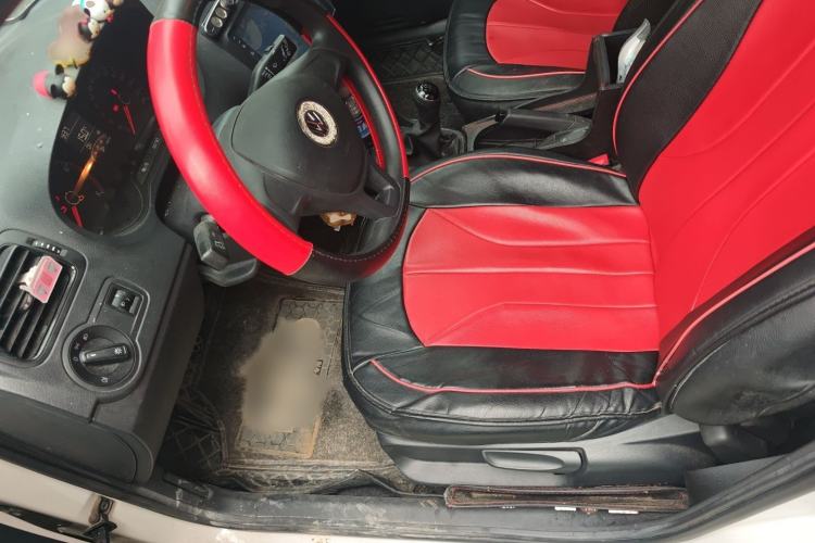 Used Volkswagen Polo 2016 1.4L Manual Fashion Model
