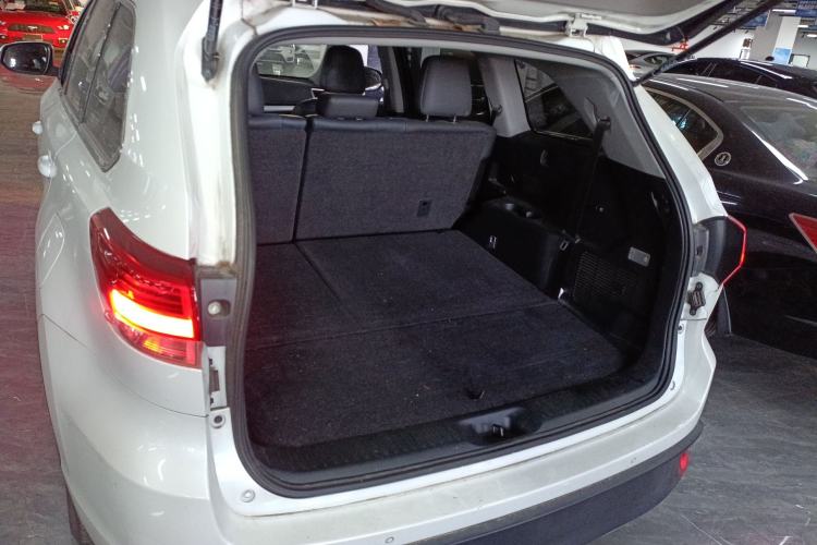 Used Toyota Highlander 2018 2.0T Four-Wheel Drive Luxury Version 7 Seats China VI Standard