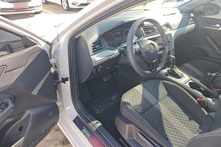 Used Volkswagen Lamando 2021 230TSI DSG Fashion Edition