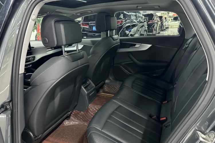 Used Audi A4L 2022 40 TFSI Fashion Dynamic Model