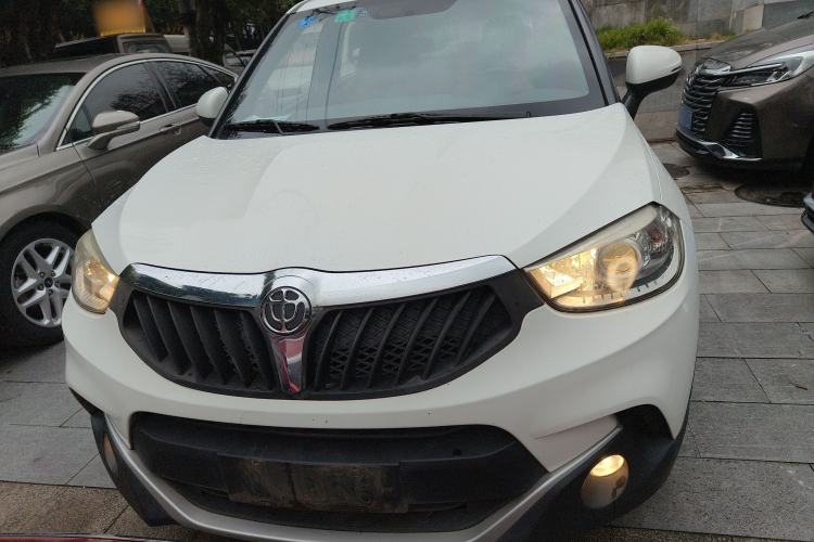 Used Brilliance V3 2015 1.5L Manual Elite Model
