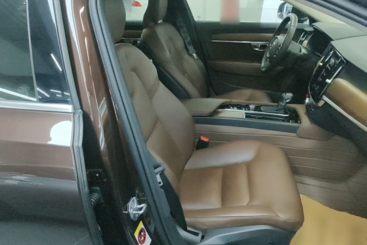 Used Volvo S90 2020 T5 Zhiyi Luxury Edition
