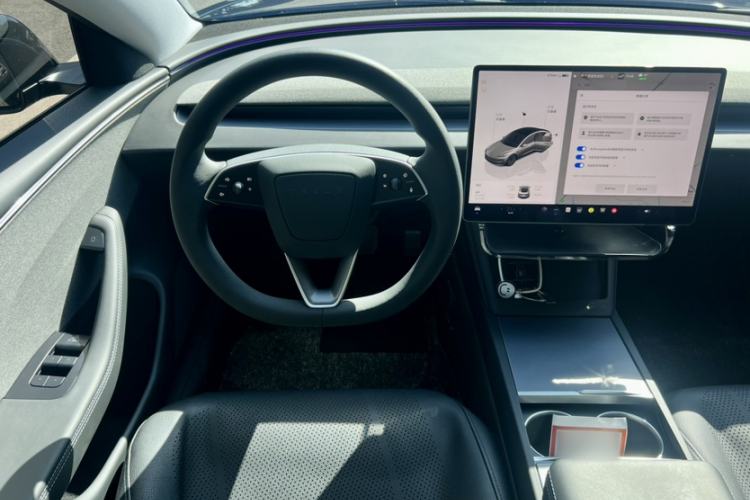 Used Tesla Model 3 2025 Rear-Wheel-Drive Version
