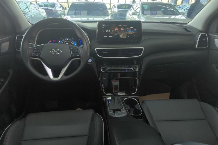 Used Hyundai Tucson 2019 280TGDi Dual-Clutch Two-Wheel Drive Fashion Edition China VI Standard