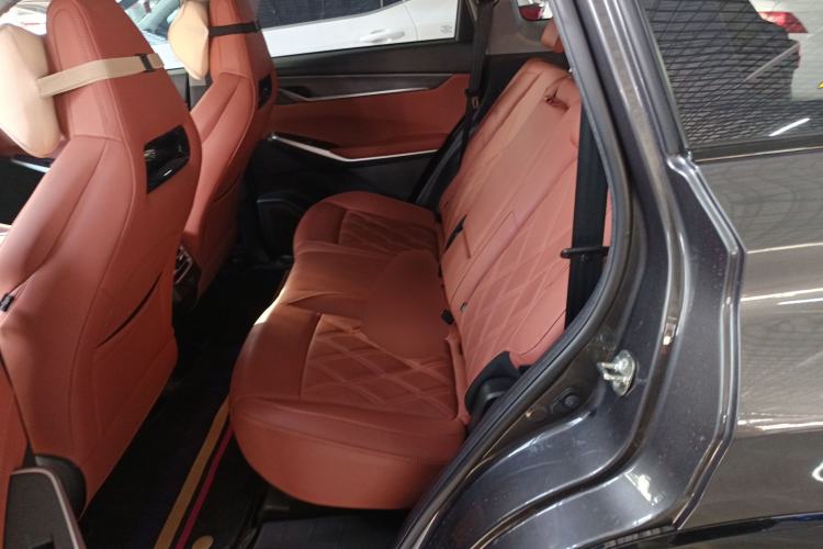 Used Changan CS75 PLUS 2023 3rd Generation 1.5T Automatic Prestige Model
