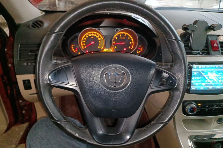 Used Brilliance H330 2013 1.5L Manual Luxury Model
