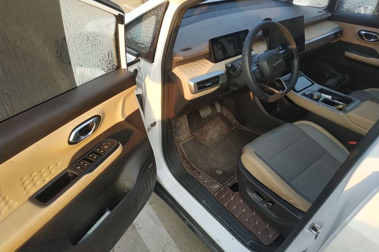 Used AION Y 2021 70 Intelligent Edition
