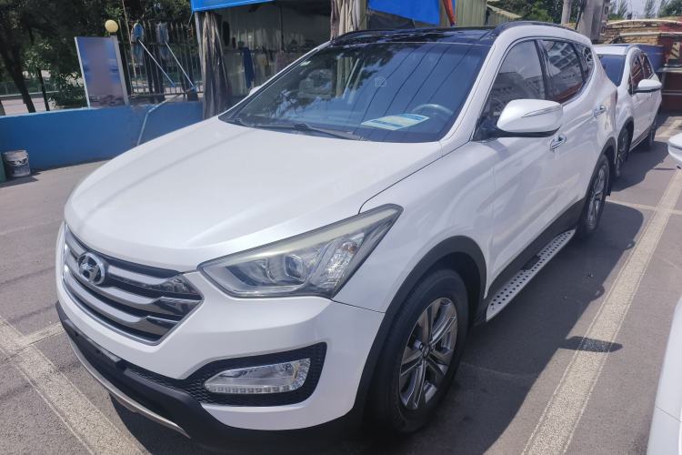 Used Hyundai Santa Fe 2015 2.0T Automatic Two-Wheel Drive Smart Version 5 Seats
