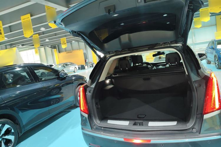 Used Cadillac XT5 2018 25T Luxury Model
