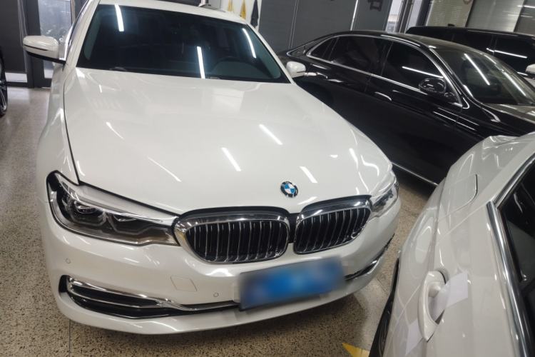 Used BMW 5 Series 2019 Facelifted 530Li Leading Edition Luxury Package
