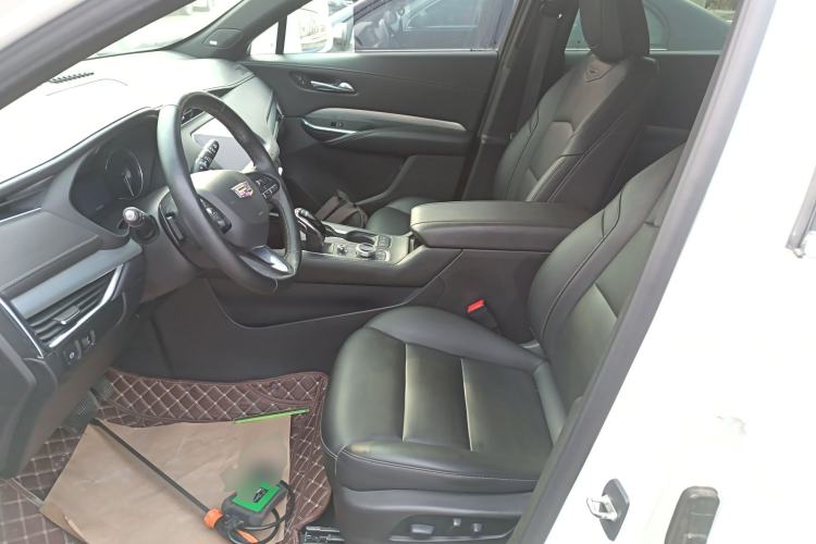 Used Cadillac XT4 2021 28T Two-Wheel Drive Leading Version